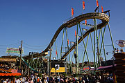 Wildwasserbahn Löwenthal auf dem Oktoberfest (Foto: Martin Schmitz)
